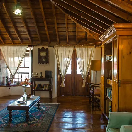 Rural Casona Santo Domingo * غيمار